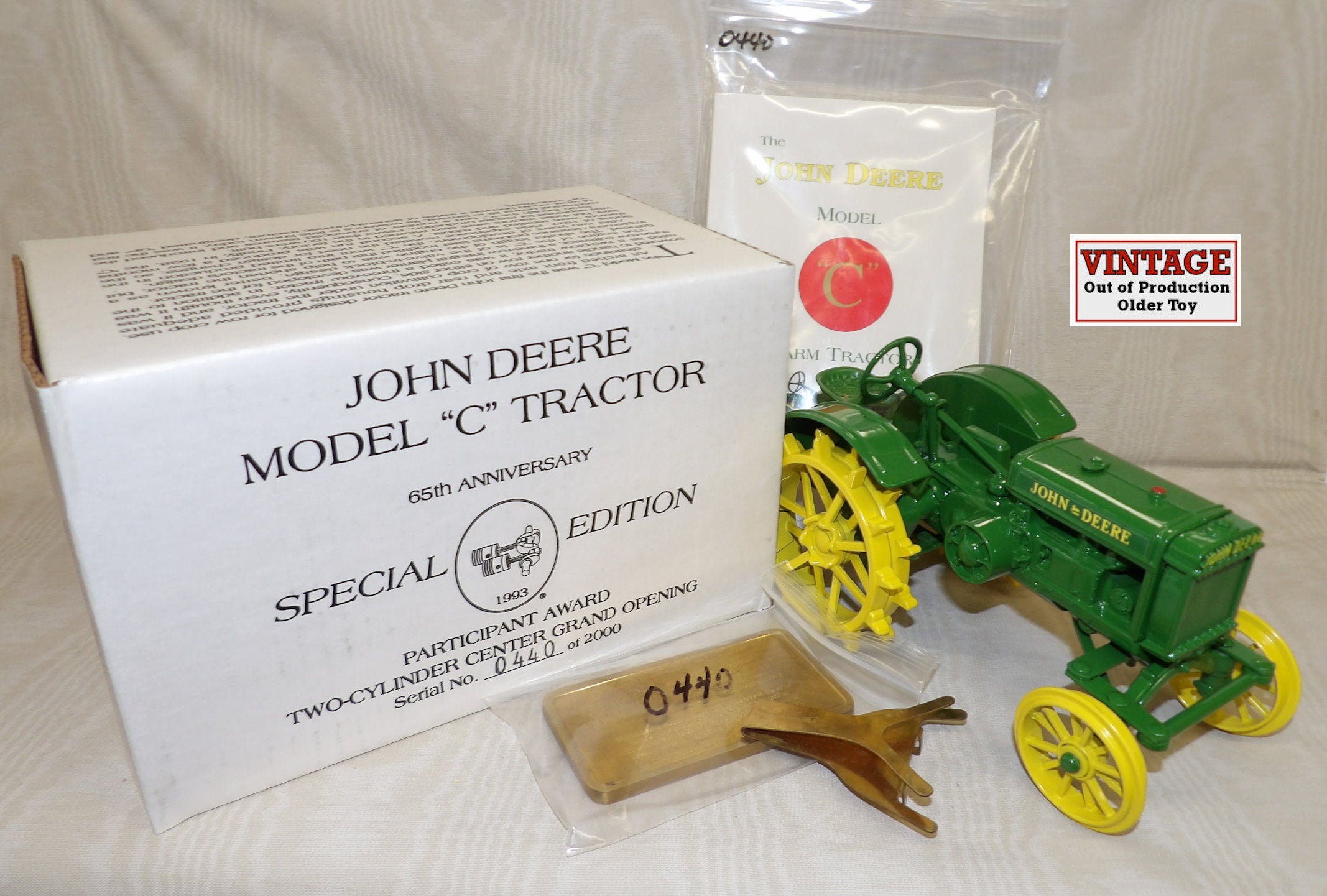#5700PA 1/16 John Deere Model C Tractor, 1993 Two-Cylinder Club Participant Edition