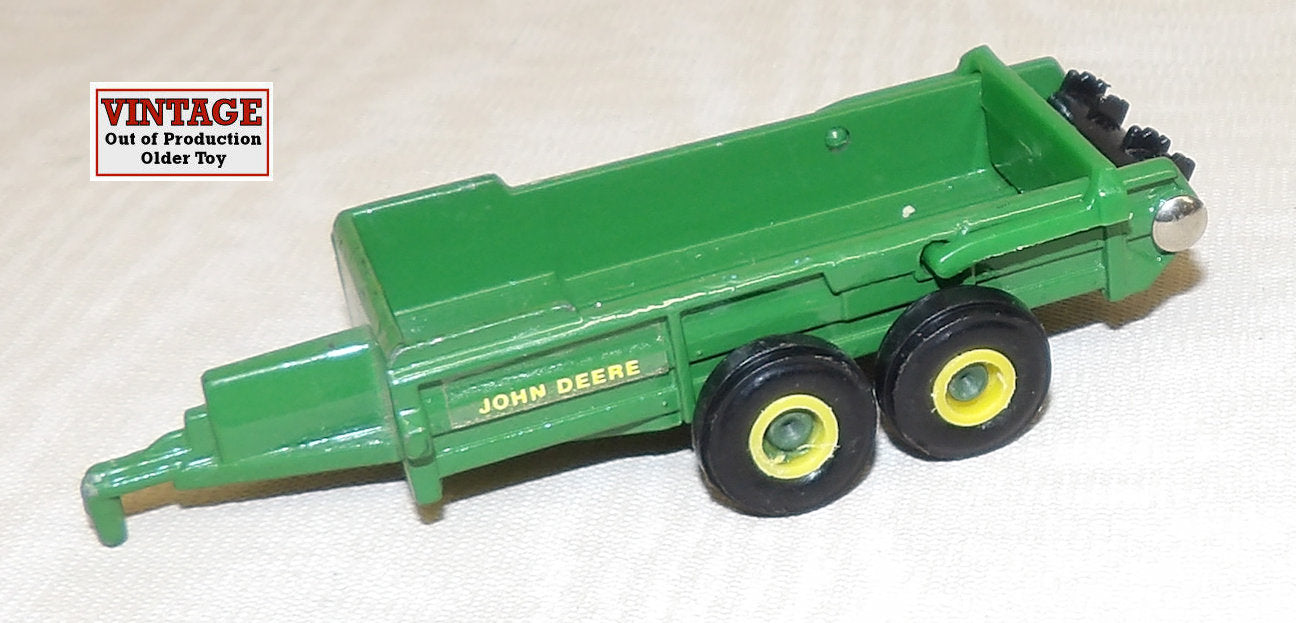 #574 1/64 John Deere Manure Spreader - No Package