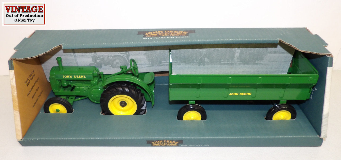 #5761DO 1/16 John Deere 1937 Model BR Tractor with Flare Box Wagon