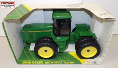 #5762 1/16 John Deere 8870 4WD Tractor with Duals