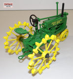 #5822 1/16 John Deere Model B Narrow Front Tractor Collector Edition - No Box, AS IS