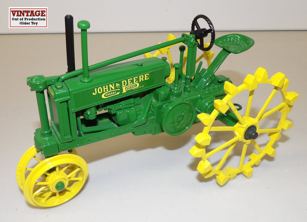 #5822 1/16 John Deere Model B Narrow Front Tractor Collector Edition - No Box, AS IS