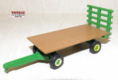 #5931 1/64 John Deere Hay Wagon - No Package, AS IS