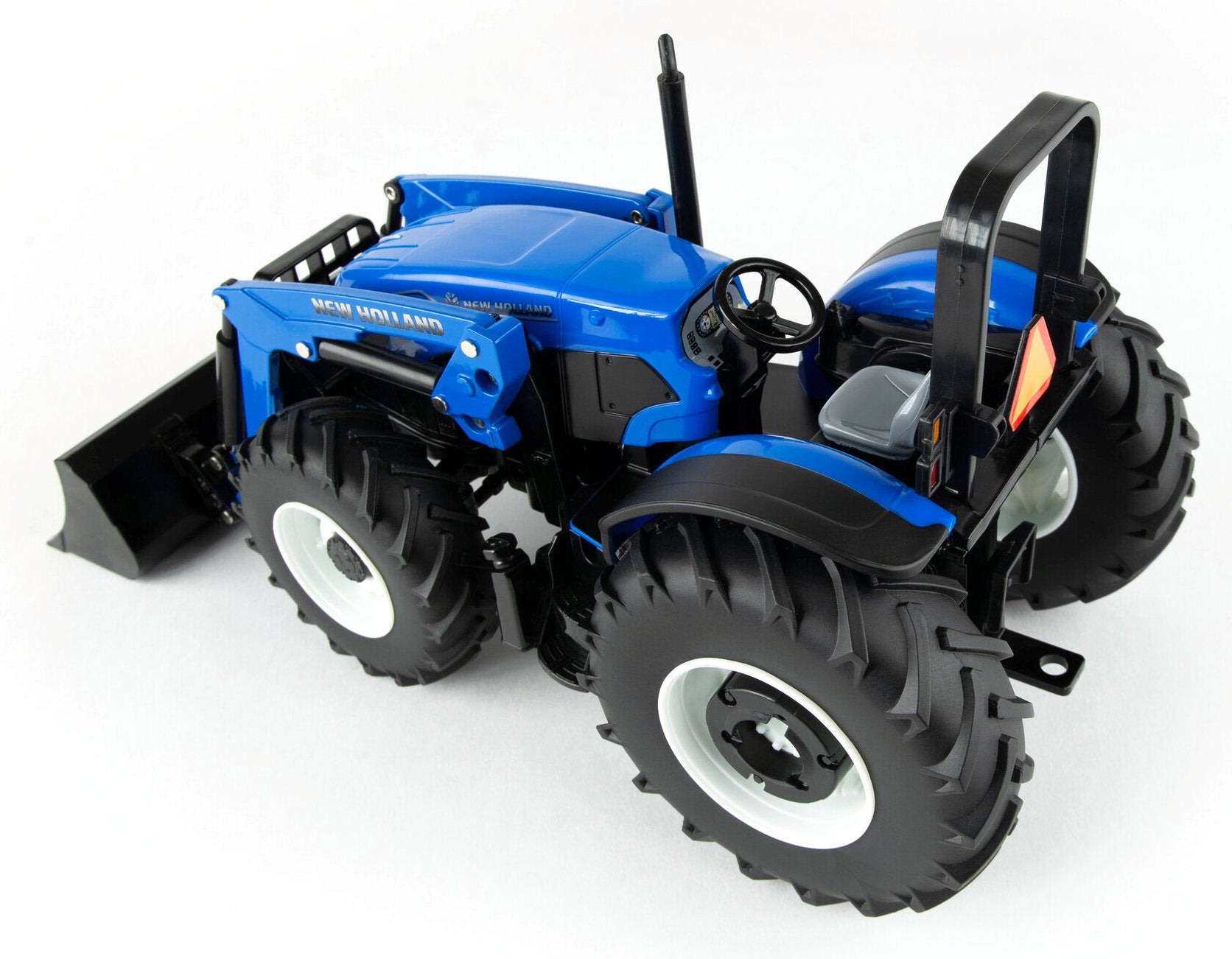 61013 #61013 1/16 New Holland Workmaster 120 Tractor with Loader | Action Toys