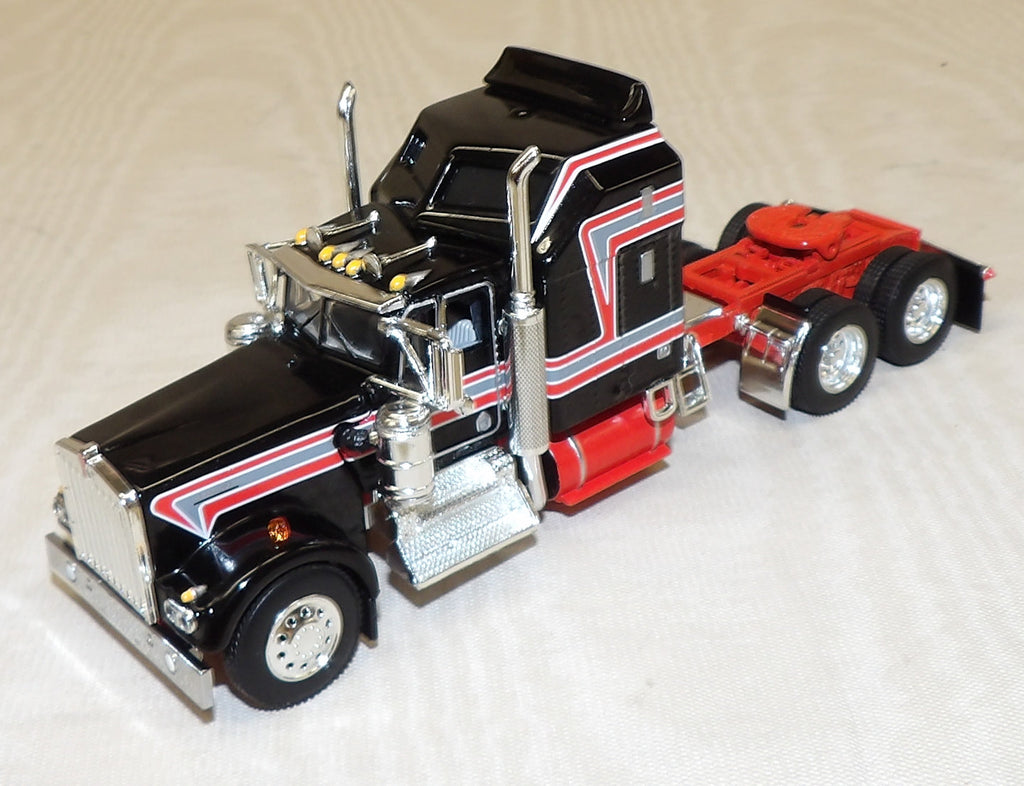 #620561 1/64 Black & Red Kenworth W900A with 60" Aerodyne Sleeper - No Box