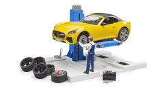 #62112 1/16 Bworld Car Service Center with Bruder Roadster