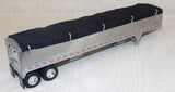 #621372 1/64 Silver 43' Wilson Pacesetter Tandem-Axle Grain Trailer - No Box