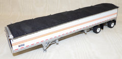 #621732 1/64 White & Orange 50' Wilson Pacesetter Spread-Axle Grain Trailer - No Box