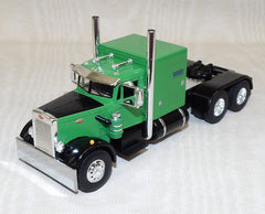 #622191 1/64 Green & Black Peterbilt Model 351 with 60" Sleeper - No Box