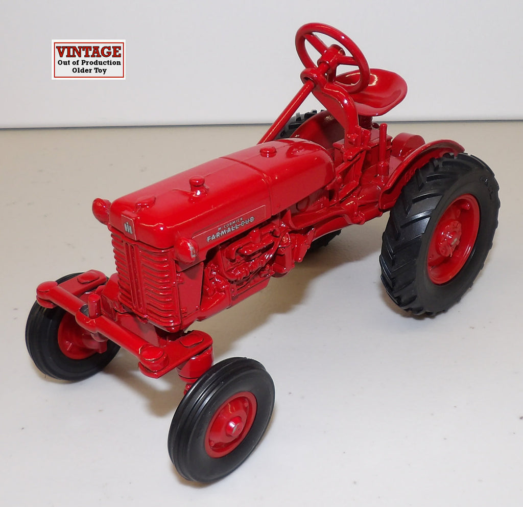 #689 1/16 Farmall Cub Tractor - No Box, AS IS