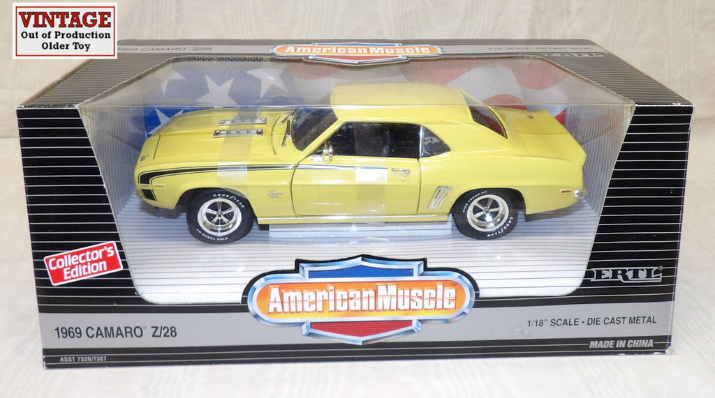 #7367 1/18 1969 Camaro Z/28 - Daytona Yellow