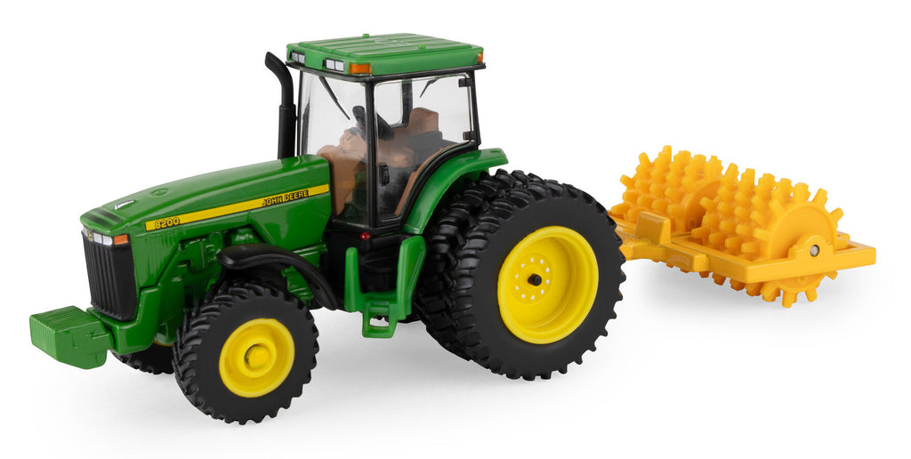 #85067 1/64 John Deere 8200 Tractor with Duals & Sheepsfoot Compactor