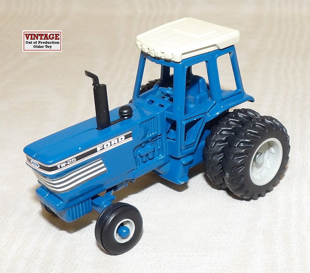 #895EO 1/64 Ford TW-25 Tractor with Duals - No Package, AS IS