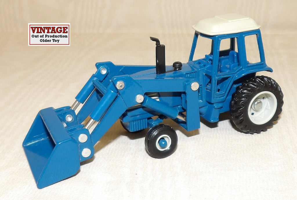 #897 1/64 Ford TW-35 Tractor with Loader - No Package
