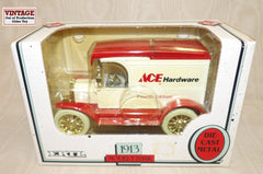 #96900 1/25 Ace Hardware 1913 Model T Bank