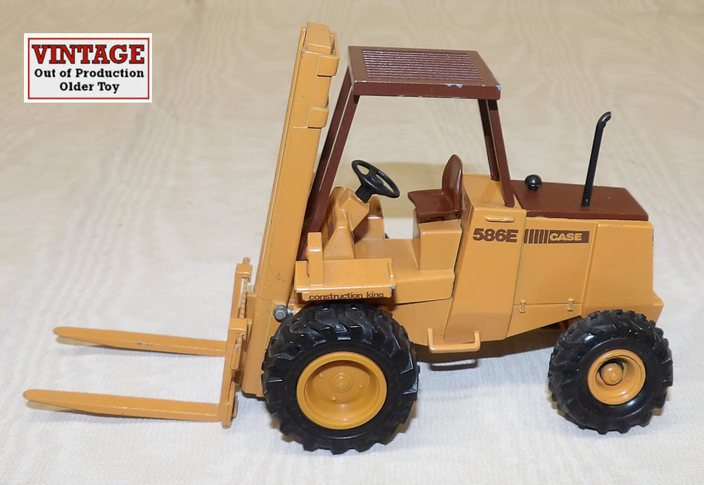 #C2993 1/35 Case 586E Construction King Forklift with 4-Wheel Drive