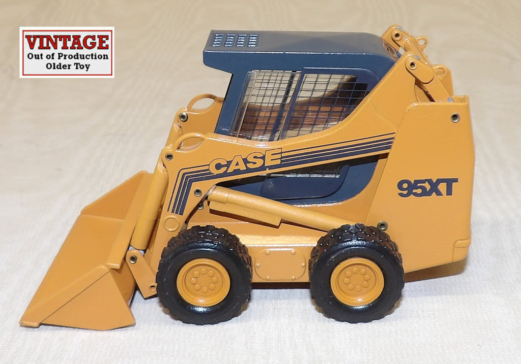 #C5408 1/32 Case 95XT "Heavy Lift" Skid Steer Loader