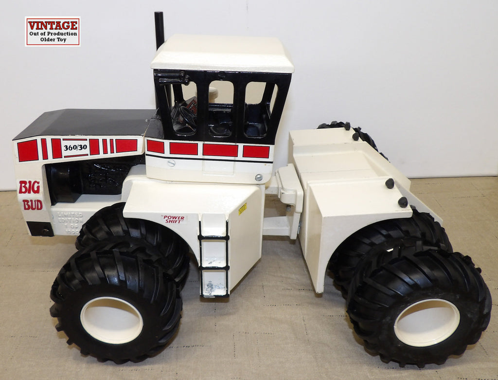 #CB1403 1/16 Big Bud 360/30 4WD Tractor with Duals