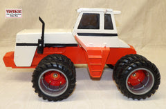 #CB1523 1/16 Case "2670" 4WD Tractor with Duals - Customized, No Box, AS IS