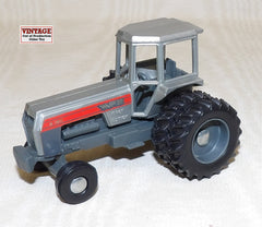 #FT0403 1/64 White 2-180 Field Boss Tractor with Duals, First Edition - No Package, AS IS