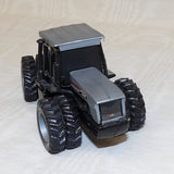 #FT0522 1/64 AGCO Star 8425 4WD Tractor with Duals - No Package, AS IS