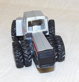 #FU0174 1/64 White 4-270 4WD Tractor with Duals - No Package, AS IS