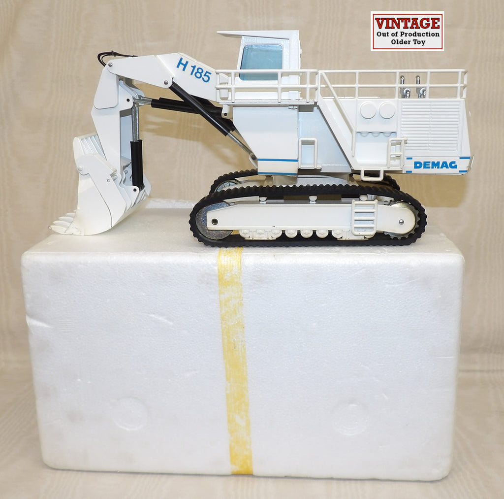 #NZG241 1/50 Demag H185 Hydraulic Mining Shovel Excavator, White, Pre-Owned