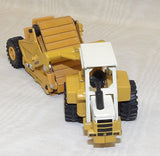 #SY157 1/64 Dress 412B Scraper - Cracked Belt, No Package, AS IS