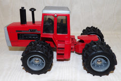 #1691EO 1/32 Massey Ferguson 4880 4WD Tractor with Duals - No Box, AS IS