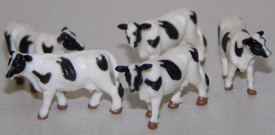 #343622 1/87 Holstein Cows