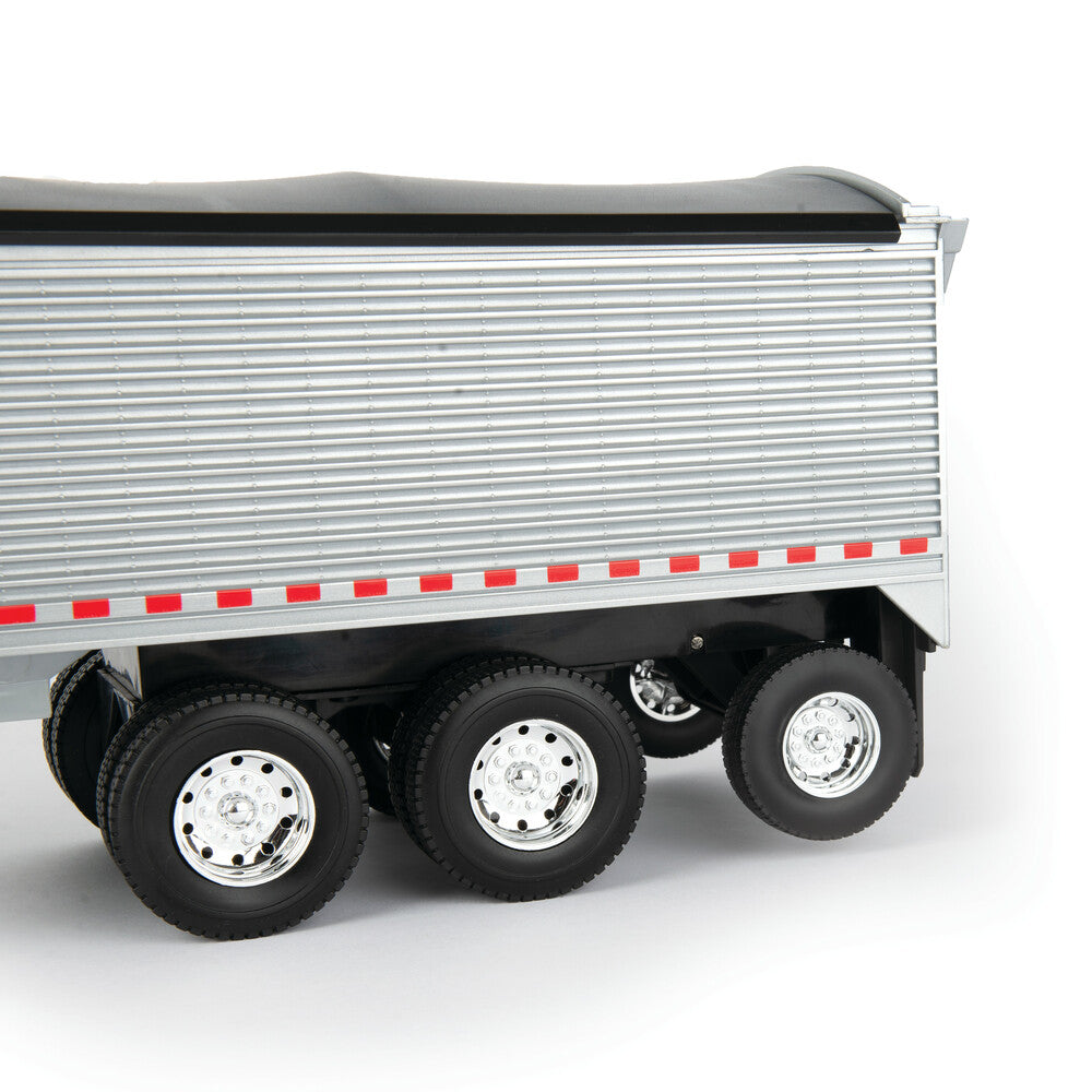 #47367 1/16 Big Farm Black Peterbilt Model 367 Semi with Silver Grain ...