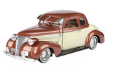 #79028BG 1/24 Get Low Two-Tone Beige 1939 Chevrolet Coupe Low Rider