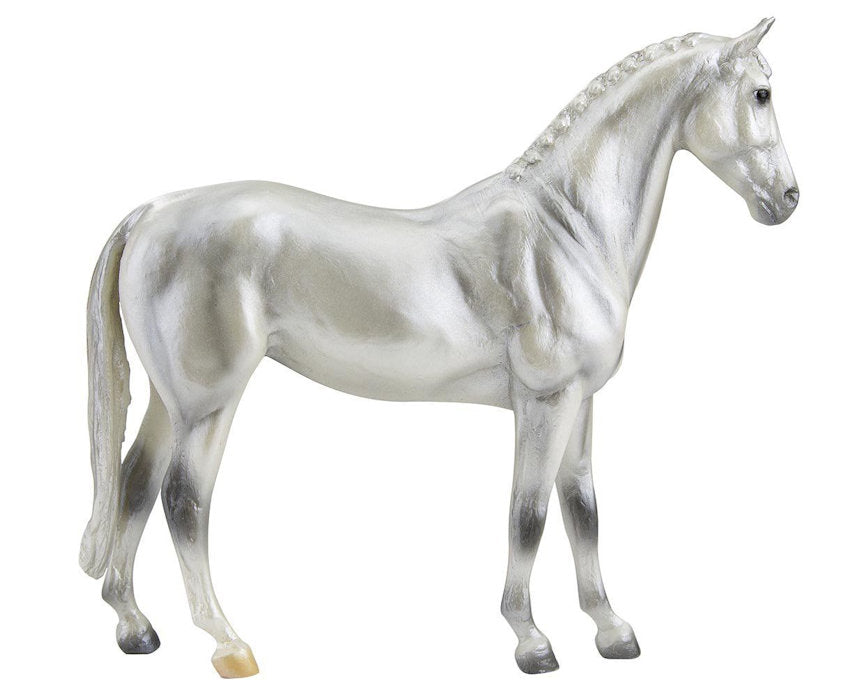 #960 1/12 Pearly Grey Trakehner