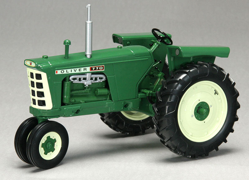 #SCT798 1/16 Oliver 770 Gas Tractor, Narrow Front