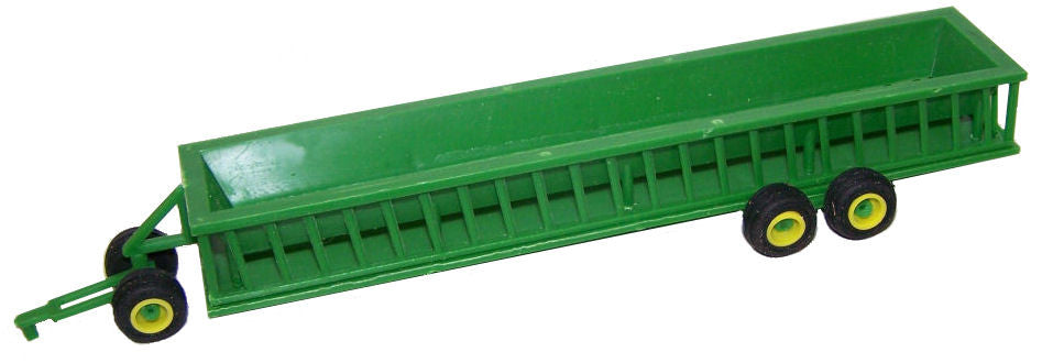 #ST377 1/64 Green 32' Portable Bunk Feeder Wagon