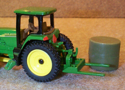 #TP3101 1/64 Green 3-Point Bale Fork with Bale - Main Image