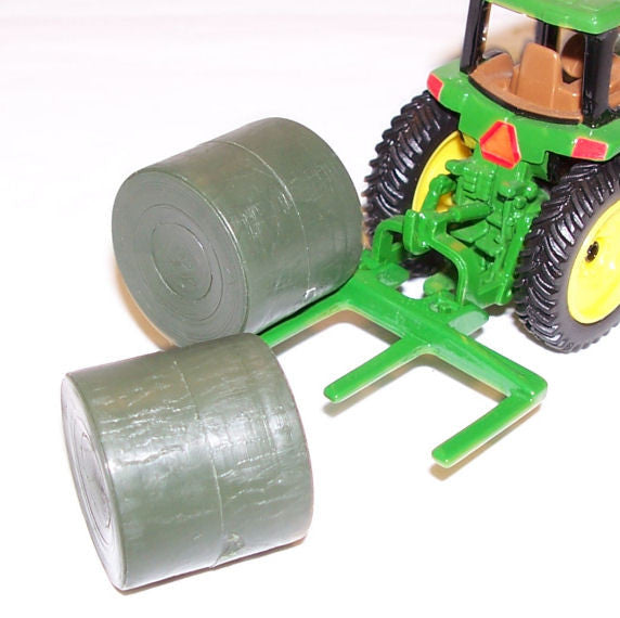 #TP3121 1/64 Green 3-pt Double Bale Fork with Bales
